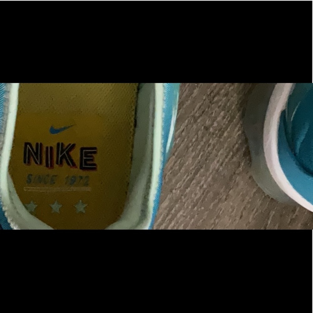 Nike Air Vapormax Plus - Picture 6 of 8